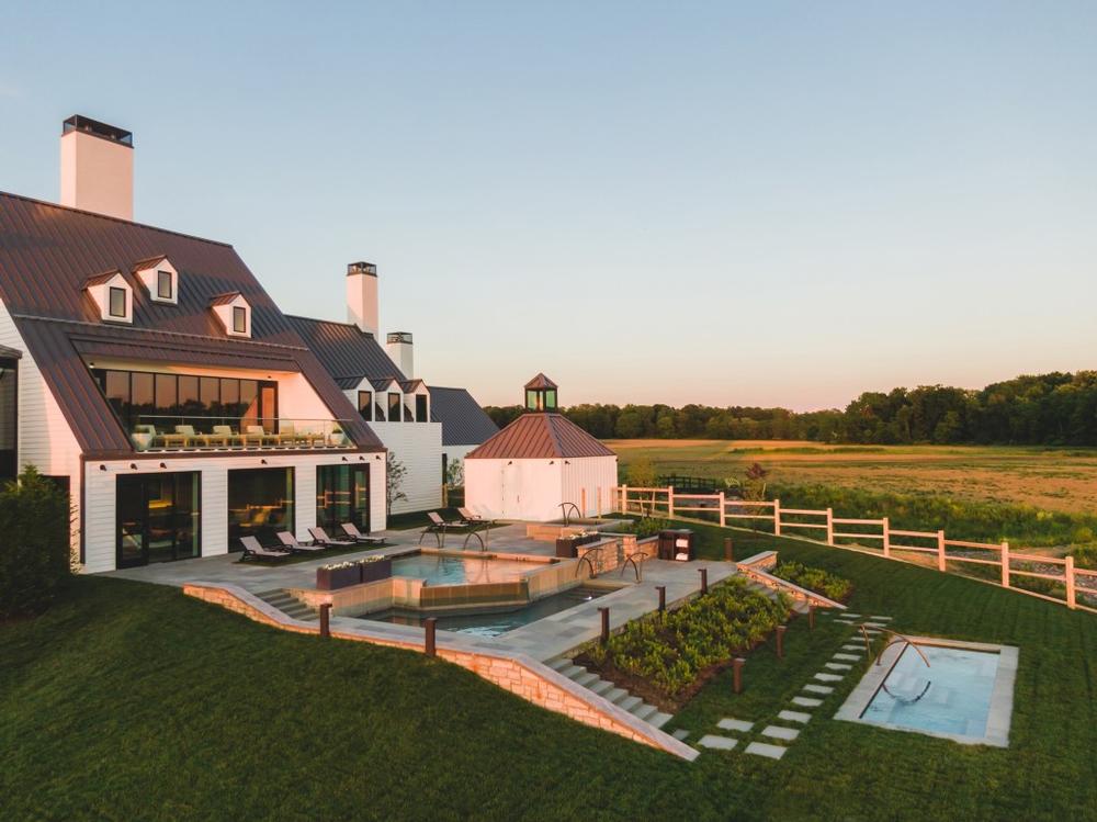 Unwind by the Lake: Find Classic Charm and Tranquility at the Inns of Aurora Resort and Spa