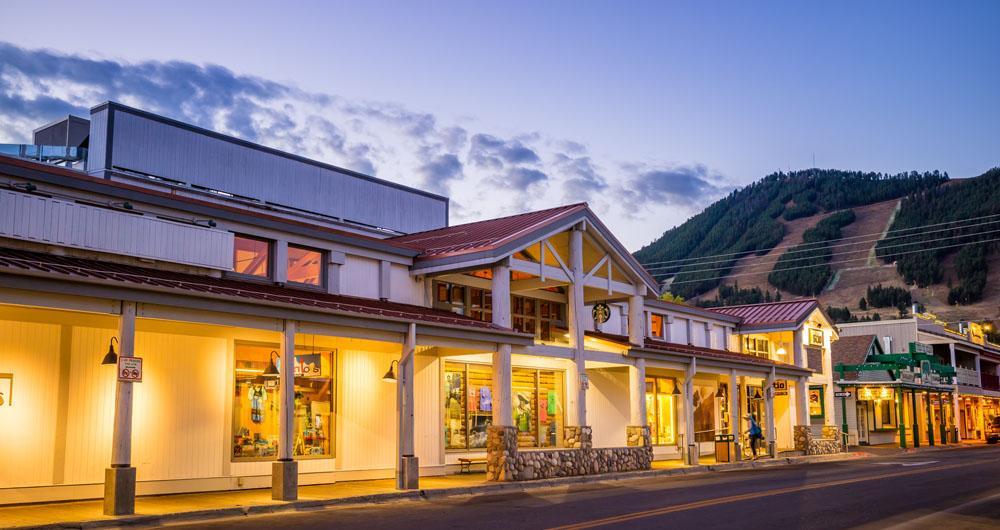 Experience Western charm and enjoy live music in a historic setting.