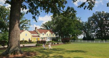 The HideAway Country Inn