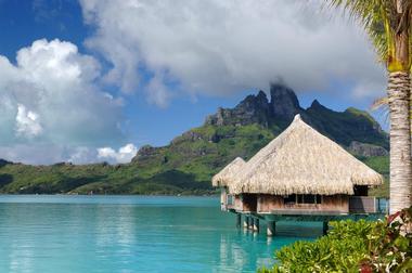 Bora Bora Honeymoon Vacations: St. Regis Bora Bora Resort