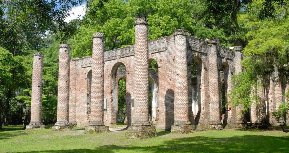 Yemassee, South Carolina: Oaks, Silence, and the Long Way Home