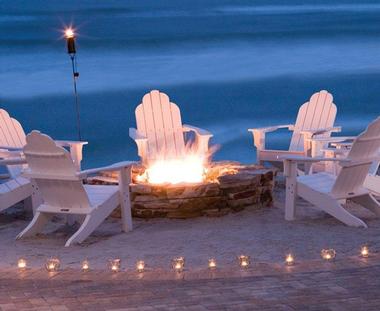 Dining at The Shores Resort