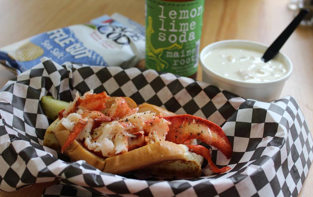 Dive Into Fresh Flavor at Mason’s Famous Lobster Rolls