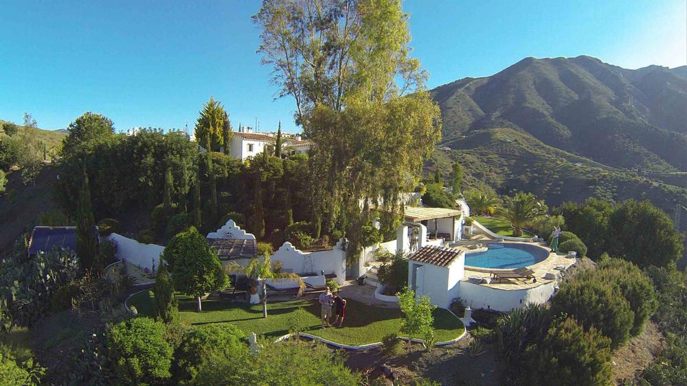 Escape to Rustic Elegance at Cortijo El Carligto