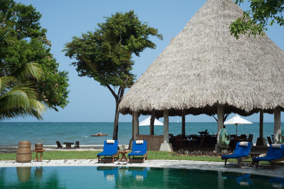 Unwind in Barefoot Bliss at Turtle Inn, Belize
