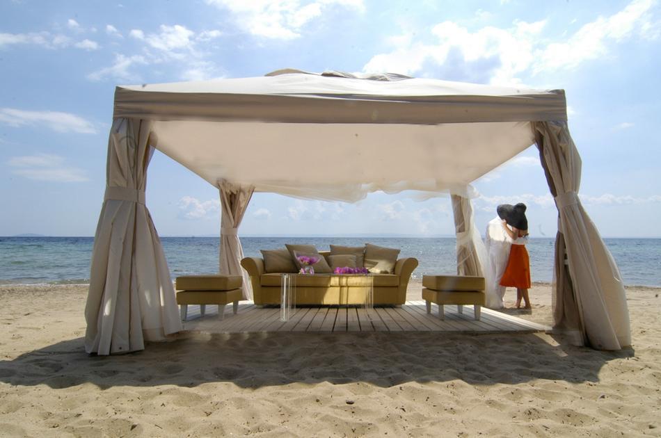 Savor a romantic getaway with stunning beachside luxury.