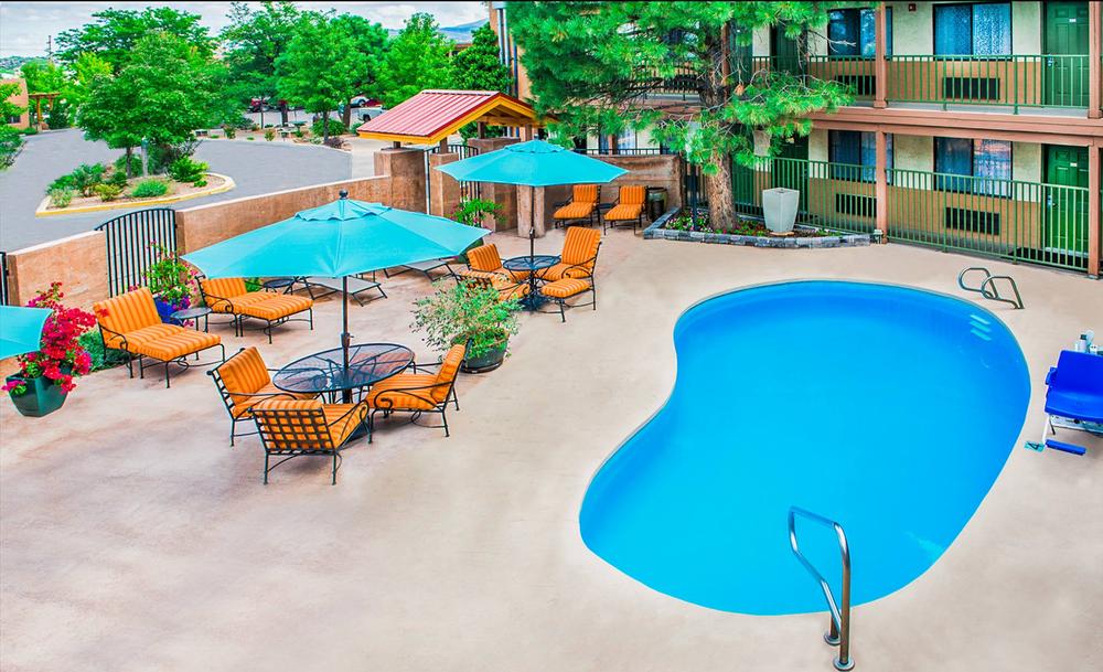 Stay Smart and Central at Santa Fe Sage Inn & Suites
