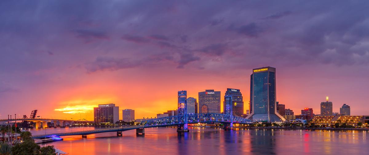 Jacksonville, Florida: Ocean Light & River Calm