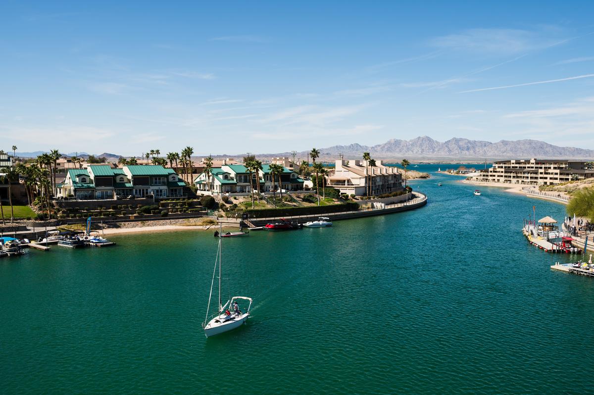 Lake Havasu City, Arizona: Desert Light & Waterfront Wandering