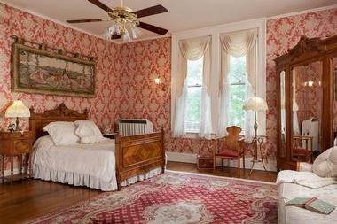 Rooms & Suites