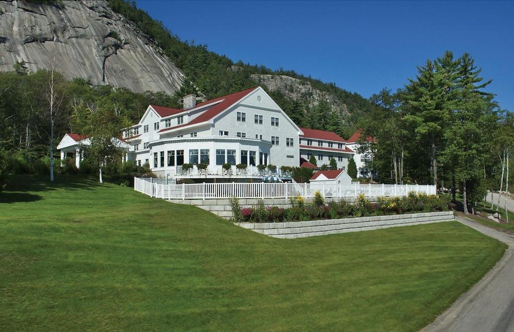 White Mountain Hotel and Resort