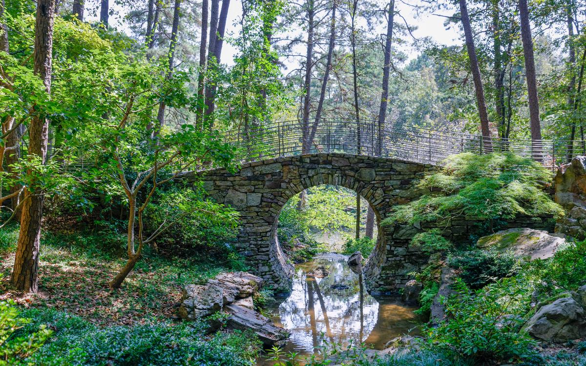 Half moon stone bridge, Little Rock