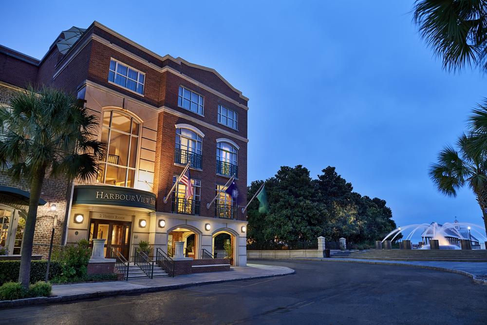 Relax in Southern Elegance at HarbourView Inn