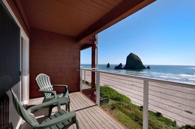 Hallmark Resort Hotel and Spa, Cannon Beach
