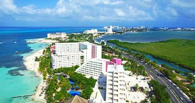When to Visit Cancun, Mexico - Weather  & Other Travel Tips