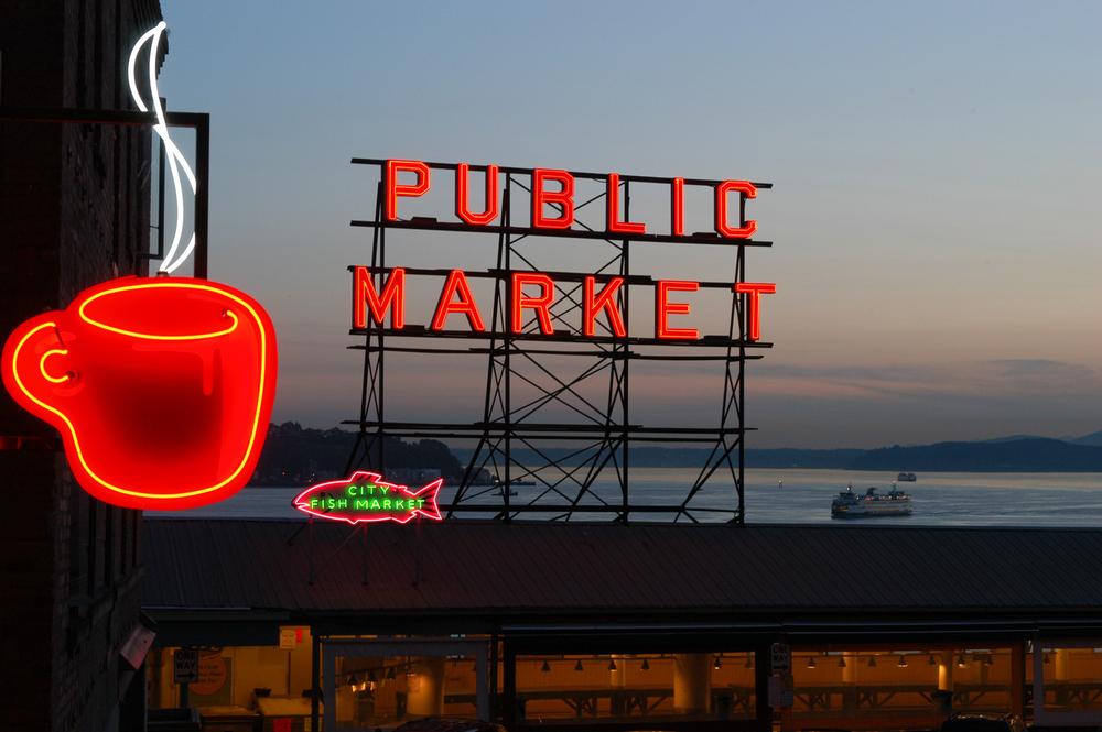 Seattle Weather & Temperature by Month