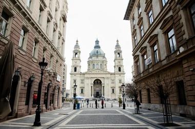 Getting Around Budapest by metro, tram, bus