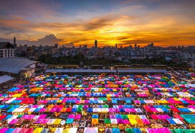 Getting Around Bangkok by Taxi, Car, tuk-tuk, motorcycle taxi, on foot