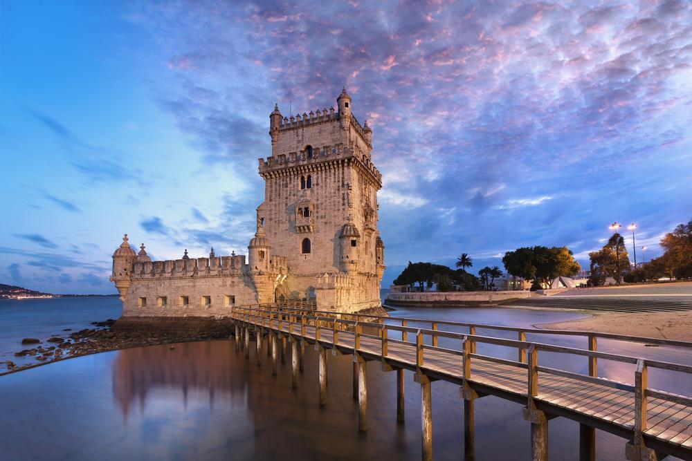 Getting Around Lisbon on foot, by taxi