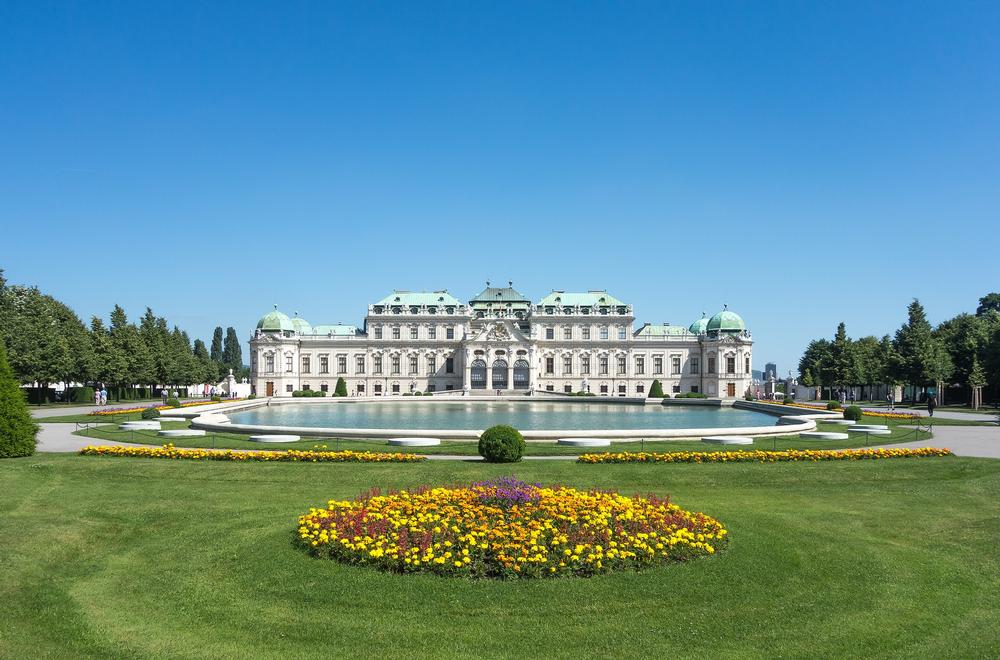 Getting Around Vienna by taxi, bike, car, on foot