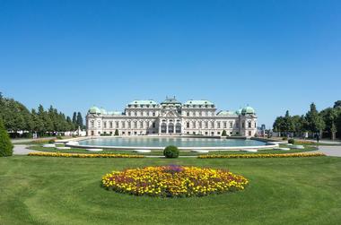 Getting Around Vienna by taxi, bike, car, on foot