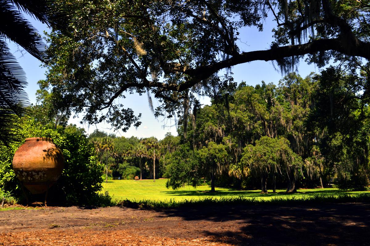 Lake Wales, Florida: Gardens, Breezes & A Gentle Goodbye to Summer