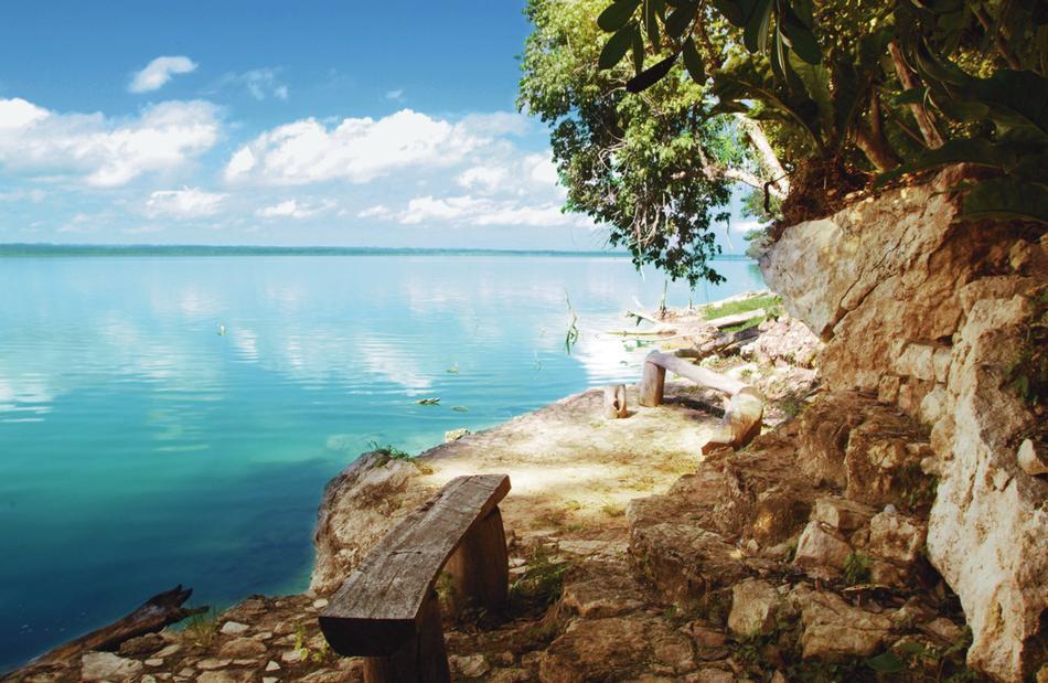 Immerse Yourself in Jungle Luxury at La Lancha Hotel in Guatemala