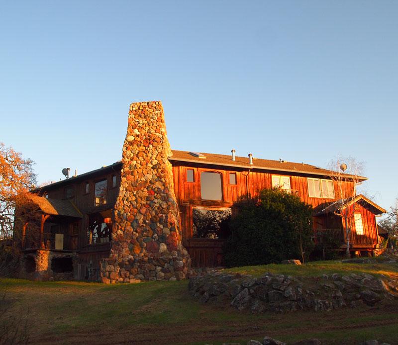 Unleash creative energy, discover unusual stuff, and enjoy a fall getaway.