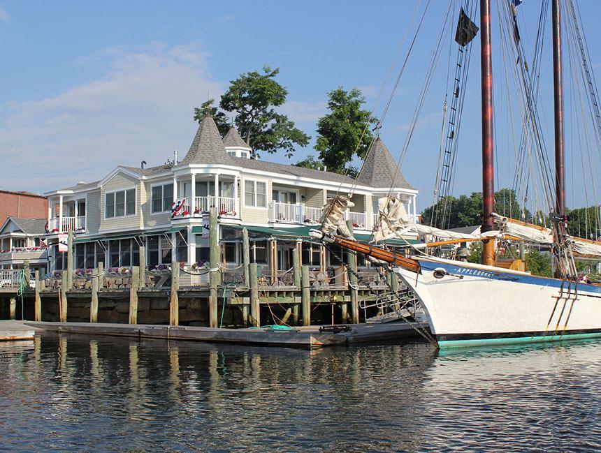 Admire charming harbor sights or enjoy a peaceful couples getaway.