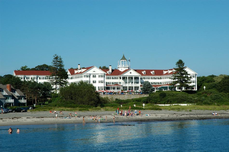 Go green in style or explore sustainable stuff during a spring escape.