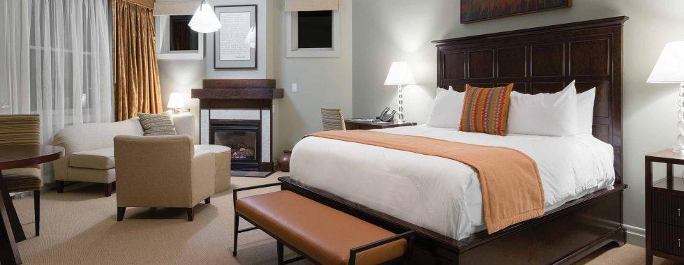 Relax in a mountain spa and explore nearby trails on an easy weekend trip.