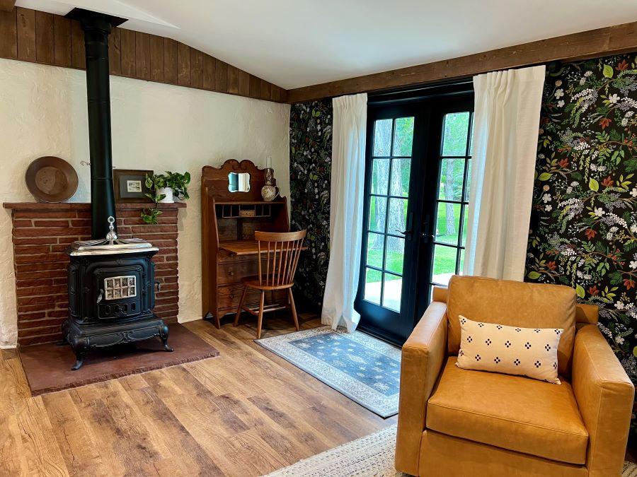 The Cabin at The Greenbriar Inn: Intimate Forest Escapes 