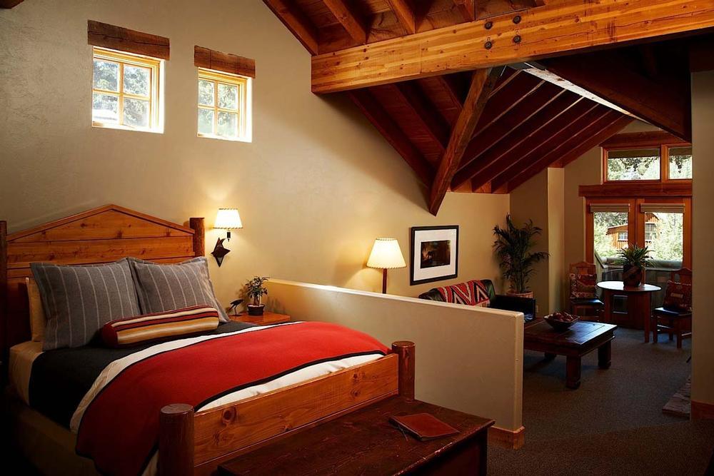 Savor mountain air and go hiking through forests on a spring weekend.
