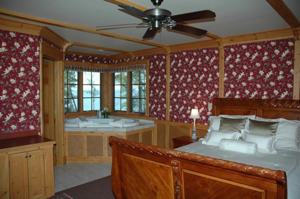 Admire Northwoods beauty and unwind peacefully on a romantic retreat.
