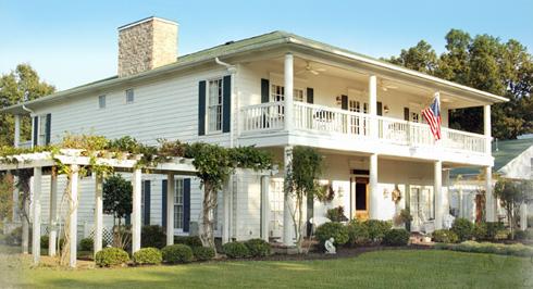 Discover historic rooms or enjoy an affordable luxury stay near downtown.