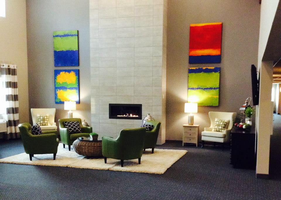 Relax in comfort and explore nearby sights on an easy weekend trip.