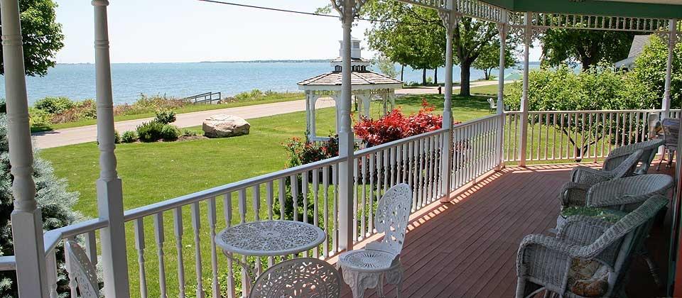 Wake to lake views and enjoy romantic walks along the shoreline.
