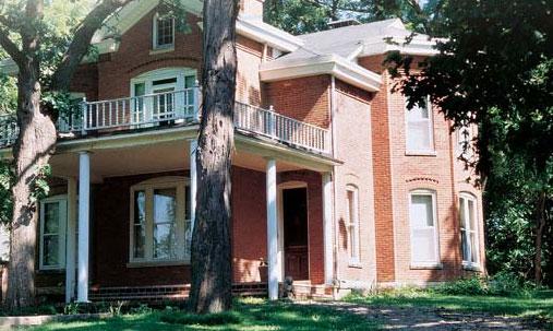 Stay in scenic style and relax on the porch during a summer trip.