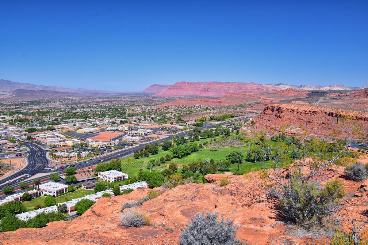  St. George: Crimson Trails & Desert Ease